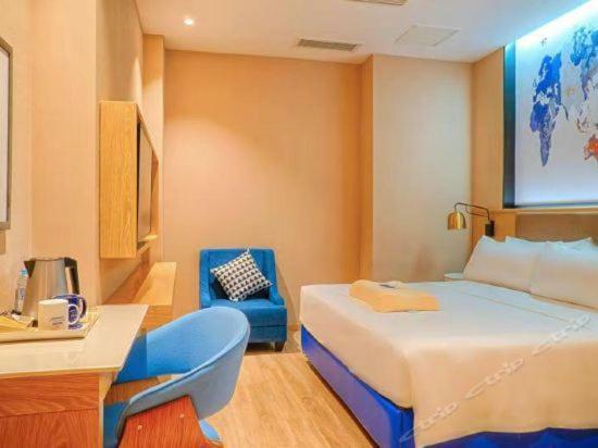 Khách sạn Kyriad Marvelous Jiading Baolong Plaza Branch 4*